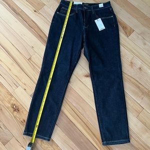 Judy Blue Mom Fit size 7/28